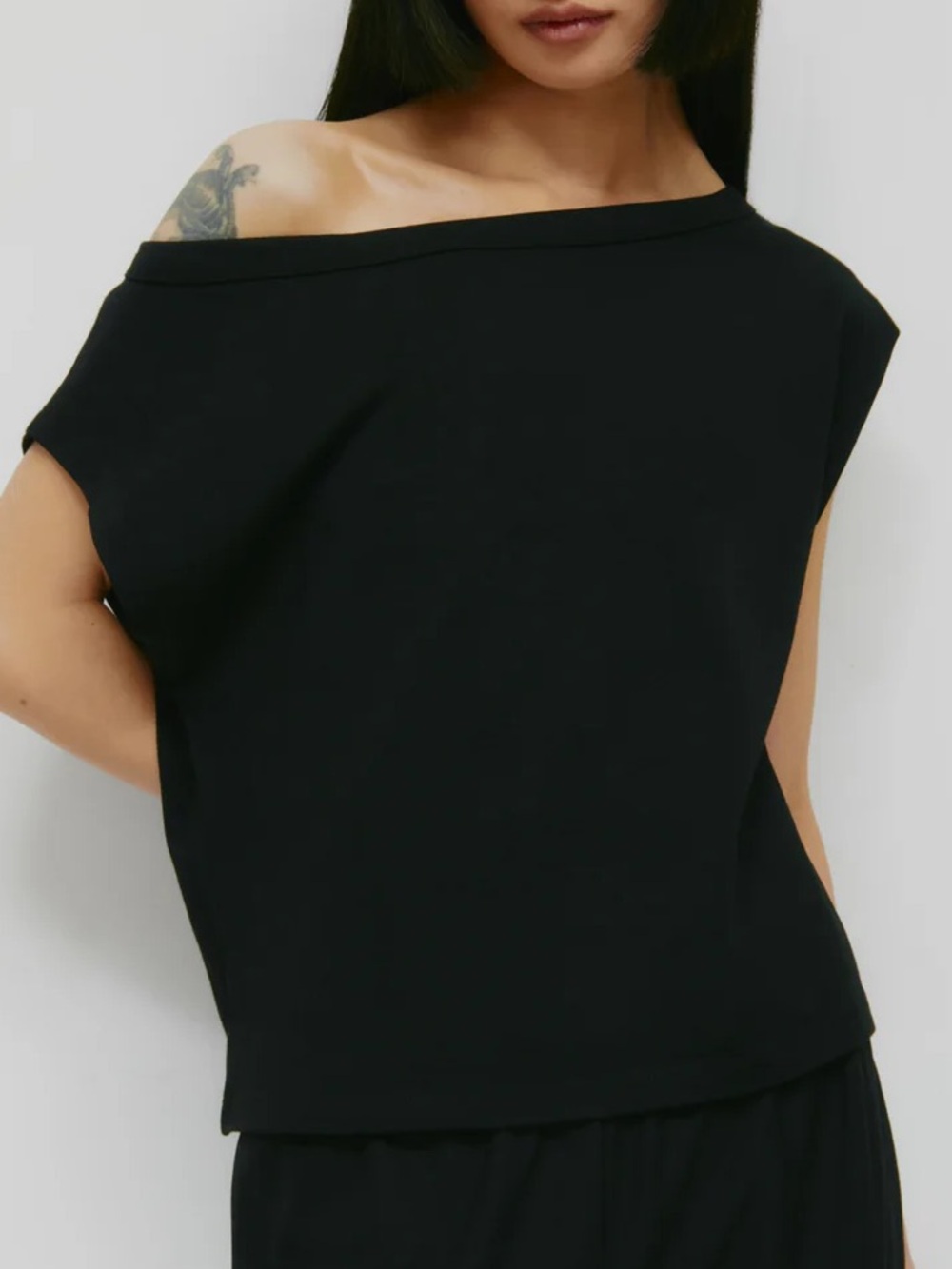 KOTN Black Off Shoulder Tee